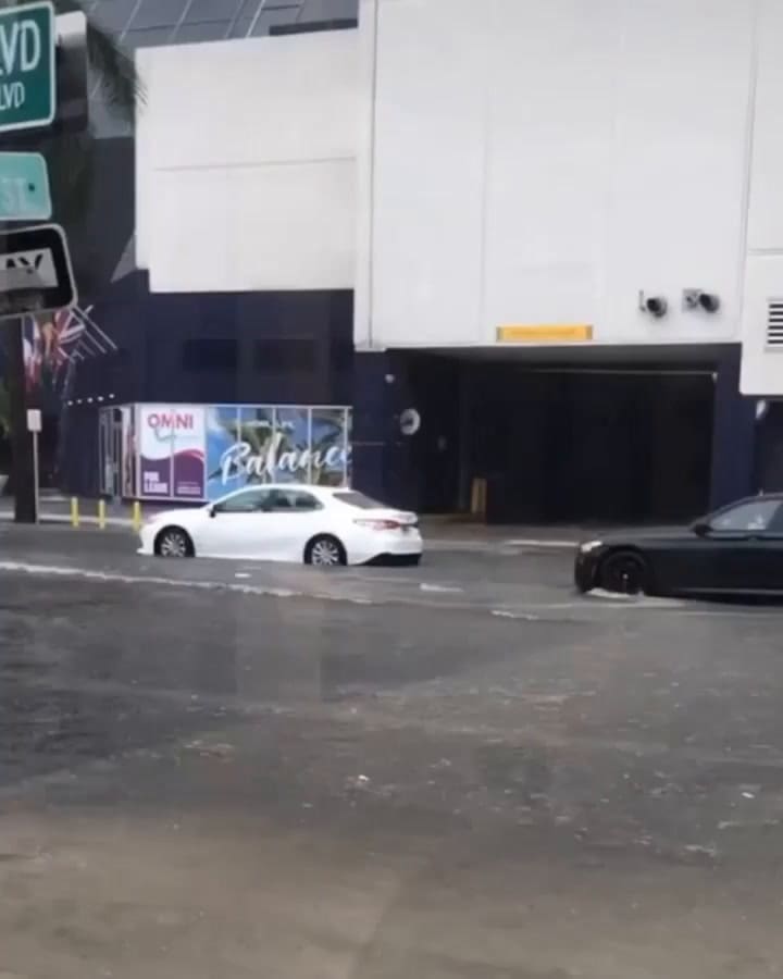 Las fuertes lluvias provocan inundaciones en Miami