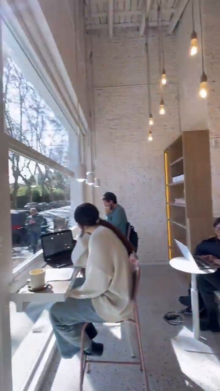 La apertura del bar de Cande Molfese”