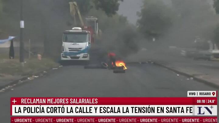 Rosario: se profundiza la protesta de los policías