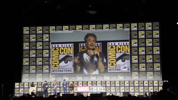 Natalie Portman en la Comic Con de San Diego como la nueva Thor - Fuente: Twitter