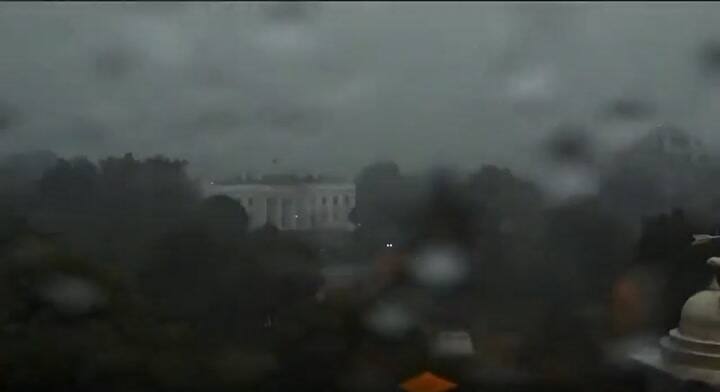 Cuatro personas resultaron heridas por un rayo que impactó a pocos metros de la Casa Blanca