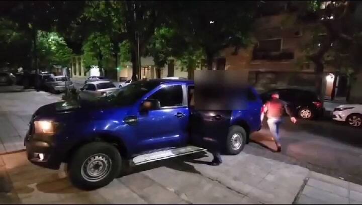 El momento de la detención del hombre que envió amenazas antisemitas