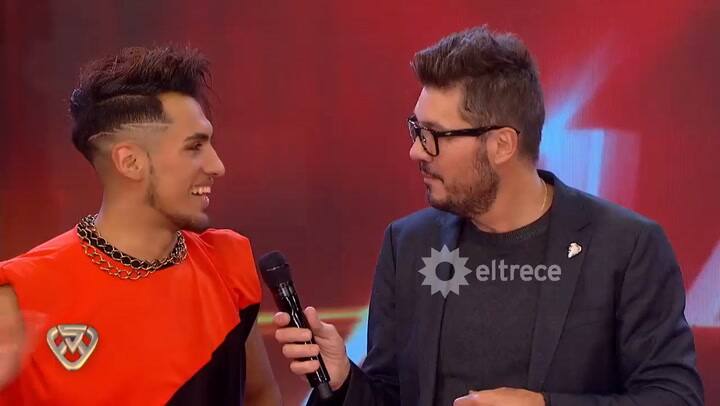 Jonathan Lazarte bailó un lento con Jimena Barón - Fuente: eltrece