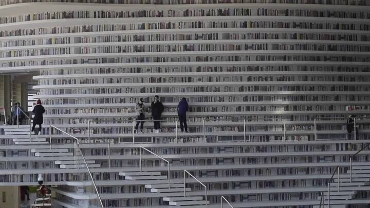 La biblioteca futurista China