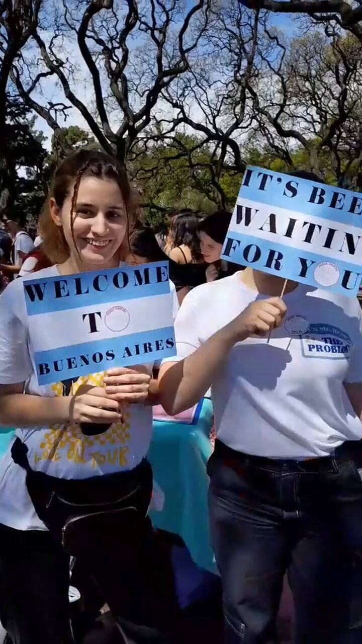 Así se prepararon en la Feria Swiftie para la llegada de Taylor Swift a la Argentina