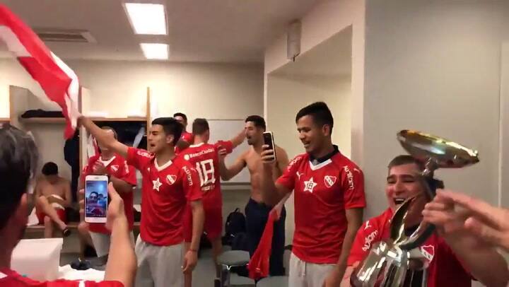 El festejo de Independiente en el vestuario - Fuente: Twitter