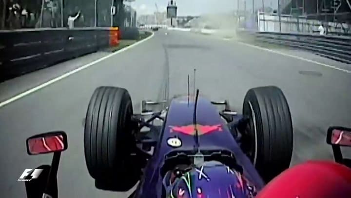 El accidente de Robert Kubica en Canadá, 2007 - Fuente: YouTube