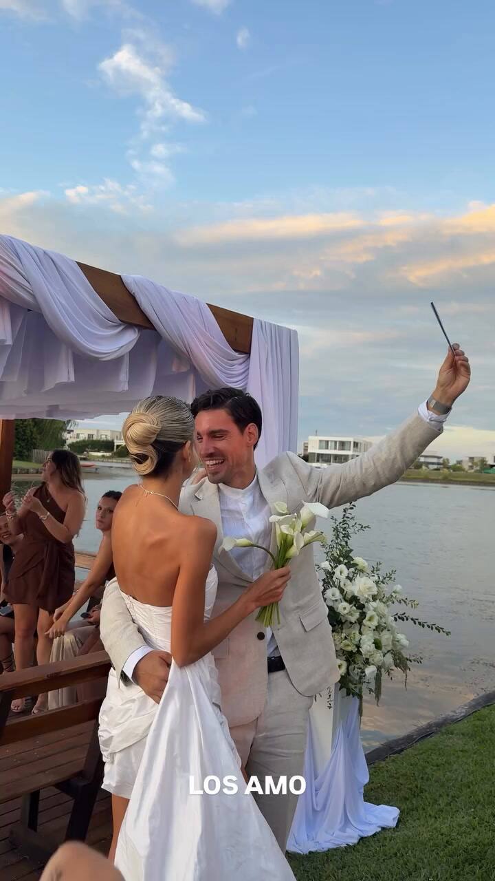 La alegría de Cande Ruggeri y Nicolás Maccari en su casamiento