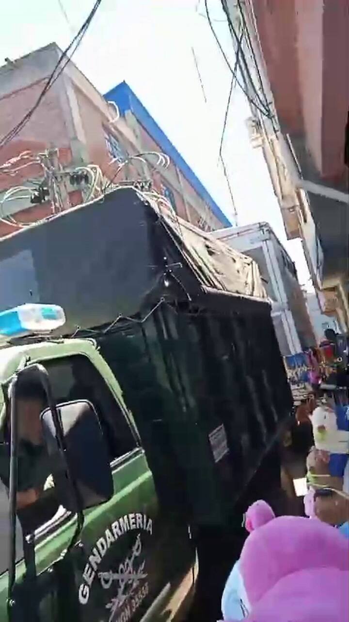 GIF Gendarmeria Villa 1-11-14