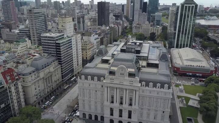 Kuitca y su visión de Les Visitants en el CCK