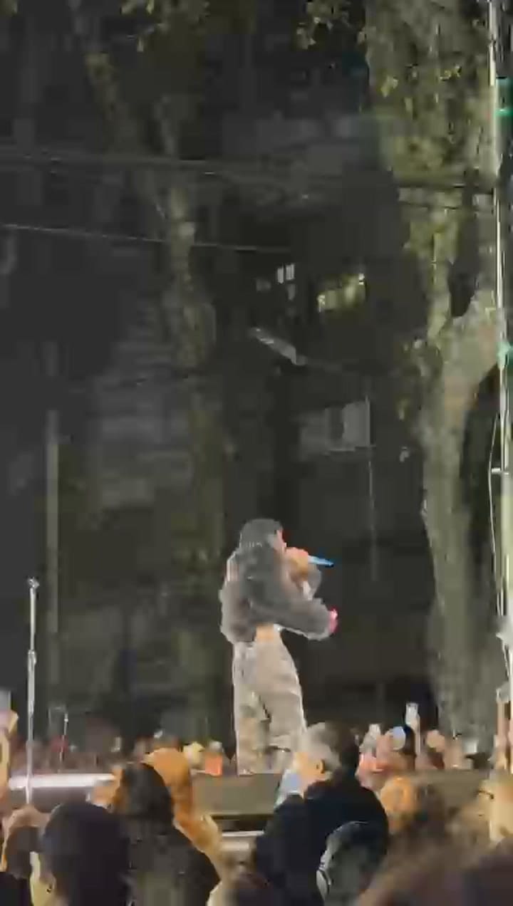 Tini cerró su show con "El cielo"