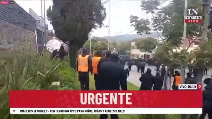 La crítica de Luis Novaresio tras el ingreso de manifestantes a la legislatura de Jujuy: 'Falta de profesionalismo'