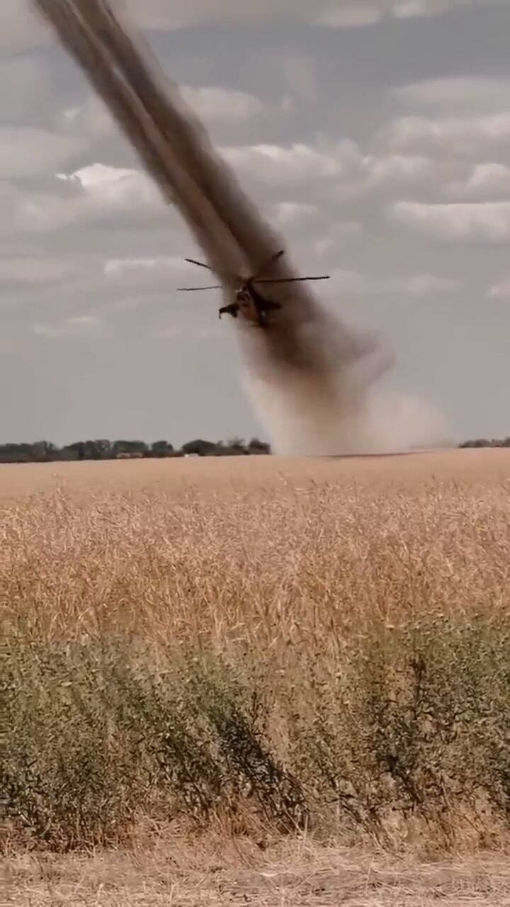 Ucrania demostró la potencia explosiva del helicóptero Mi-35