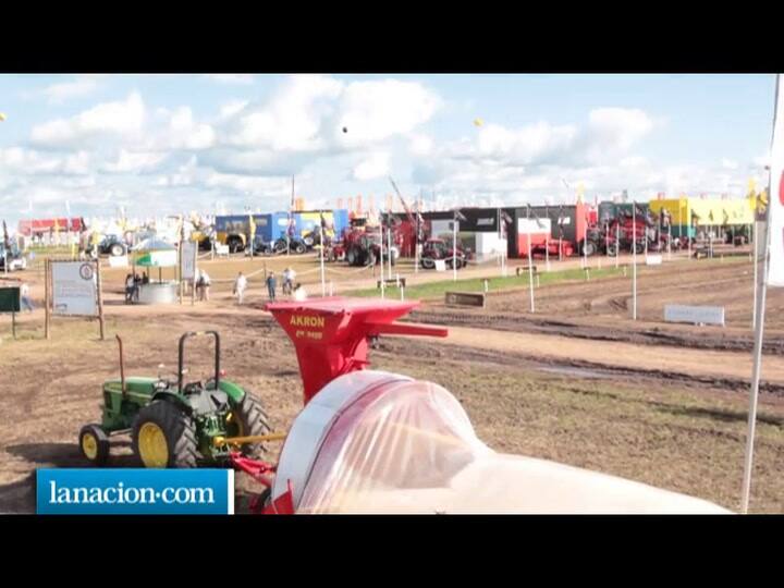 Lo último de Akron en maquinaria para la siembra y cosecha de grano seco