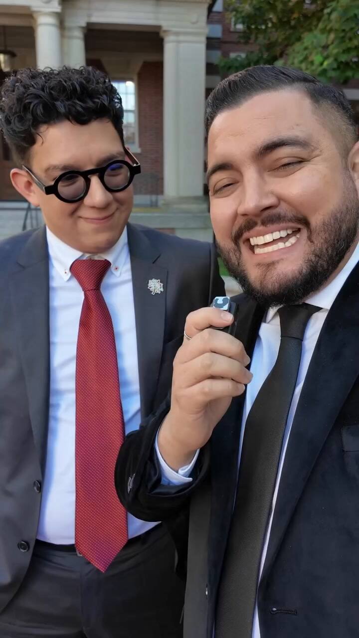 Morros empezó su vida en Estados Unidos como empleado de McDonald's y ahora ayuda a miles de aspirantes que quieren estudiar en Estados Unidos (Instagram: @theluismorros)