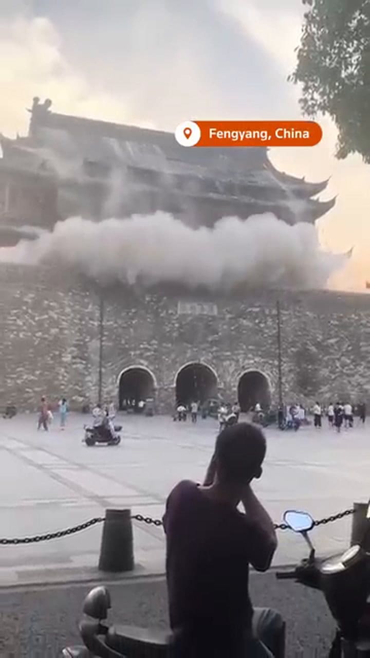 Colapsó la torre de China