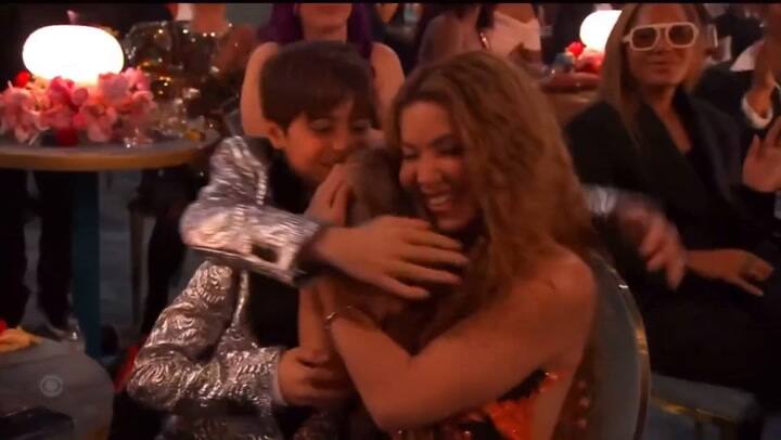 En la ceremonia principal, Shakira fue reconocida con el premio a mejor álbum pop