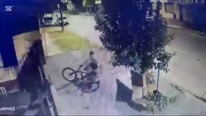 Evitó que le robaran la bicicleta en Llavallol