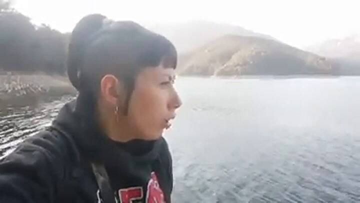 Las veganas, contra las cañas de pescar - Fuente: YouTube