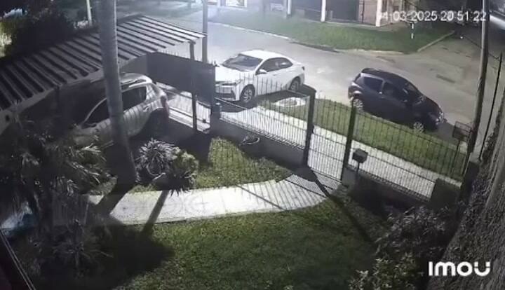 Dos robos en 10 minutos en la misma esquina de Merlo