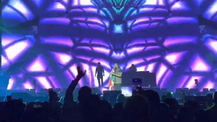 Fanáticos de Don Omar se olvidaron la letra de una canción icónica