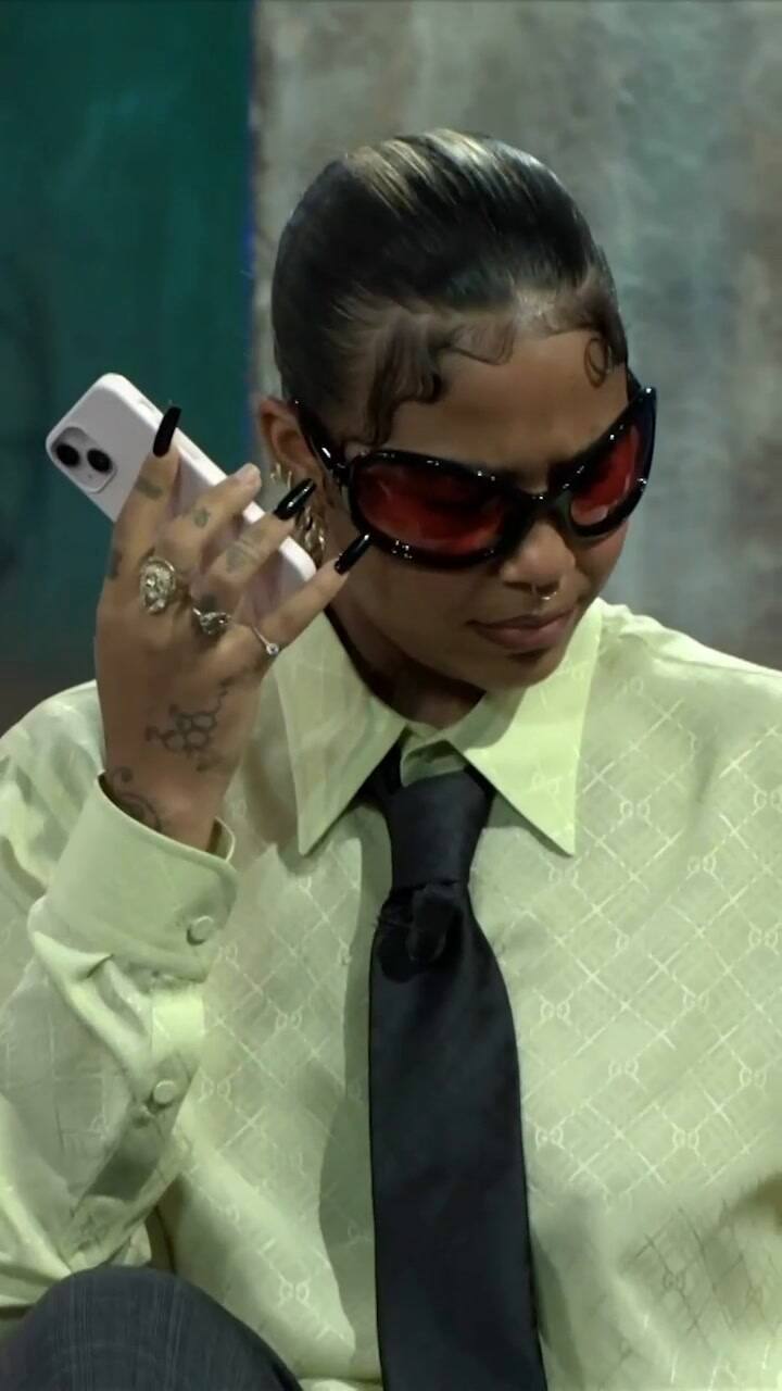 Tokischa recibió una llamada de Madonna en medio de una entrevista televisiva