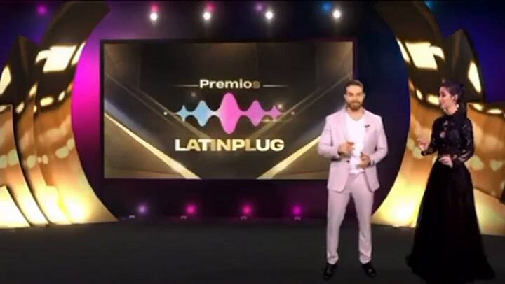 Romina Malaspina: voto del público a Mejor Periodista en los premios Latin Plug