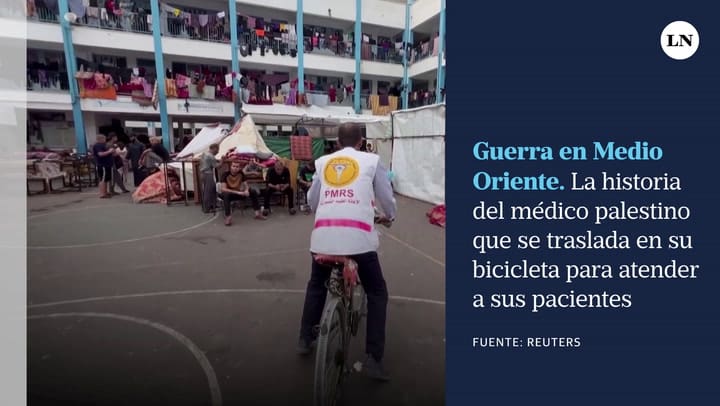 La historia del médico palestino que se traslada en su bicicleta para atender a sus pacientes