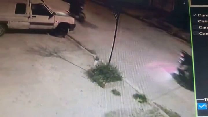 El momento del violento robo en González Catán