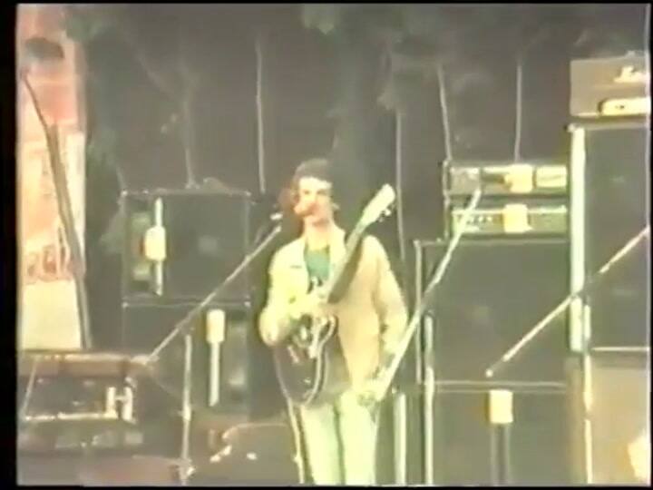 Dale Gracias - Spinetta Jade (B.A. Rock 82) - Fuente: YouTube