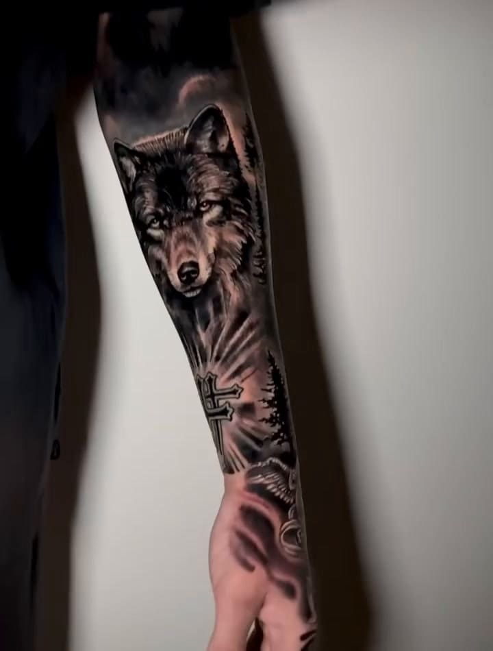 El video del tatuaje del brazo de Mauro Icardi que tapó el de Wanda