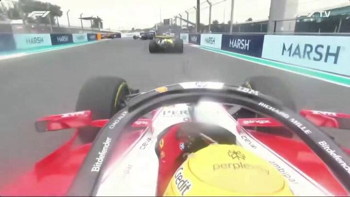 Hamilton muestra el dedo medio a Colapinto tras un toque en el GP de Miami — image 5