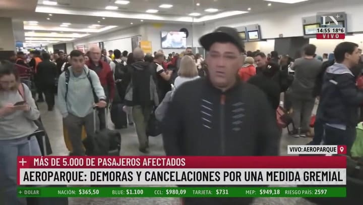 Aeroparque: demoras y cancelaciones por una medida gremial