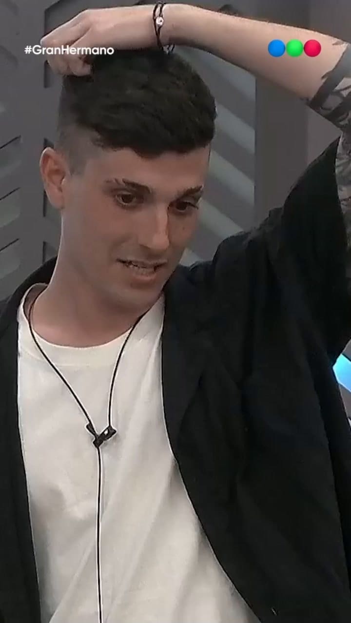 Pestañas eliminó a Giovanni