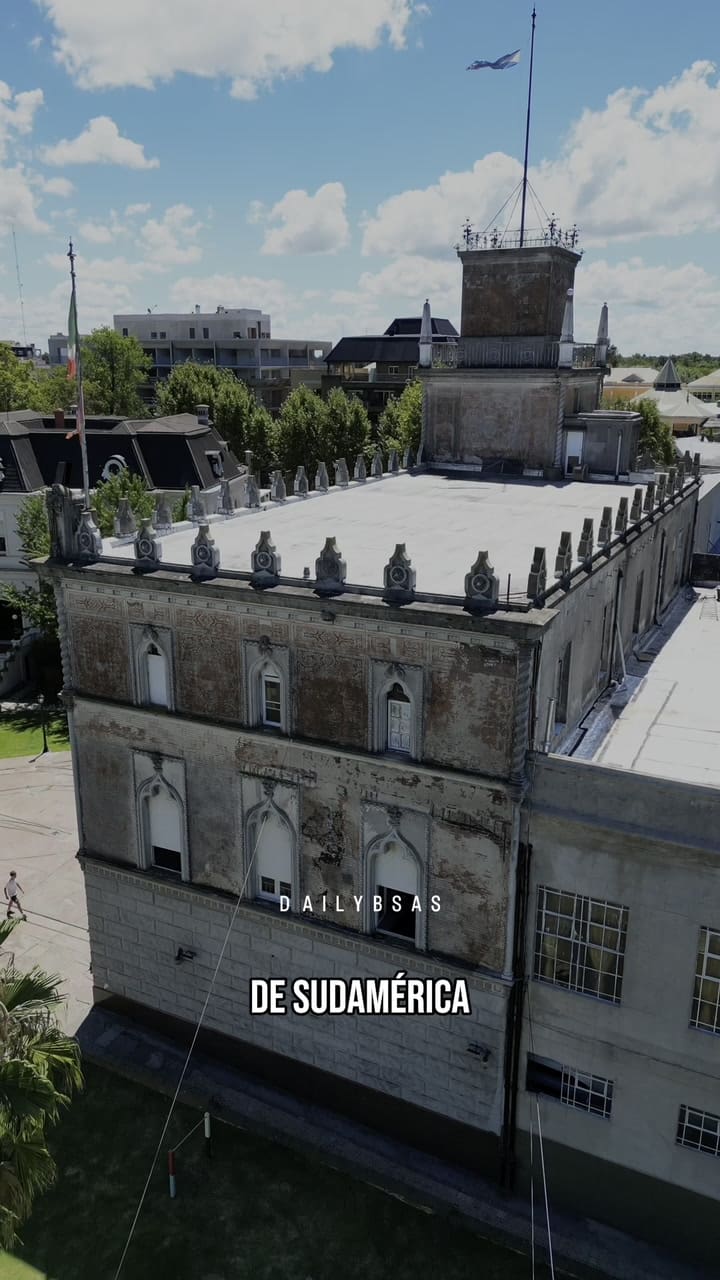 Palacio veneciano, sede del Club Canottieri Italiani de Tigre