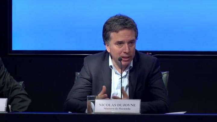 Dujovne afirmó que la sequía provocó un impacto adicional en la inflación - Fuente: Télam