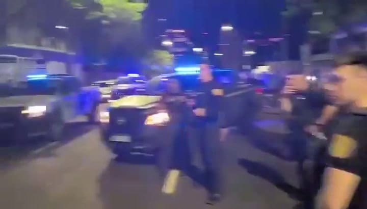 Persecución cinematográfica tras el robo de una Hilux por parte de la Banda de los Menores