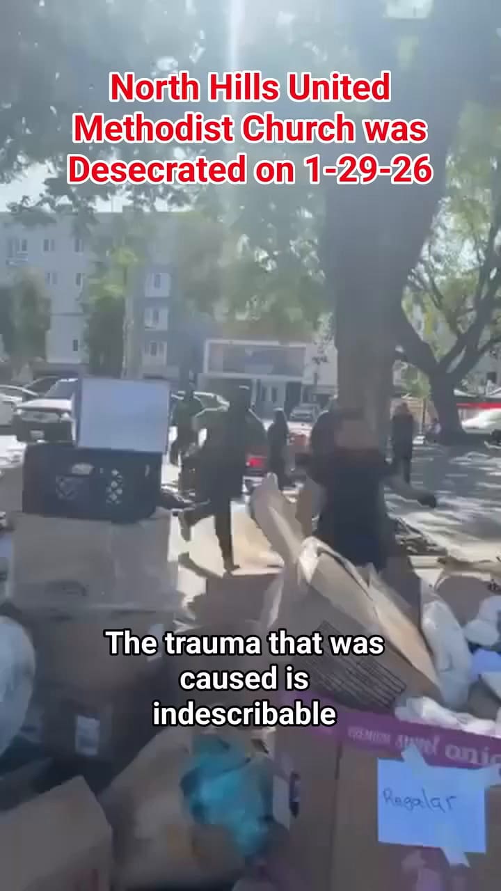 Patrulla Fronteriza irrumpe en Iglesia en Los ÁNgeles y detiene a uno de sus miembros