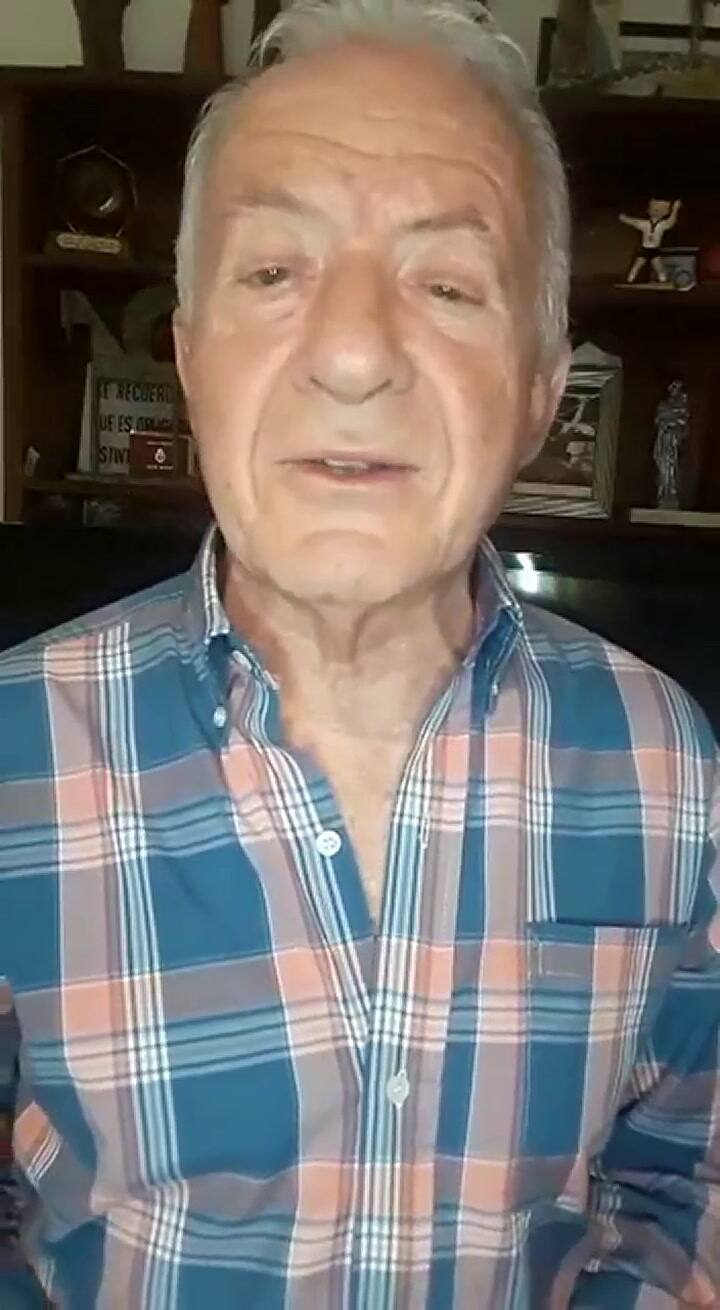 El saludo de Julio Lagos a su audiencia, a 25 años de la llegada de la radio por Internet