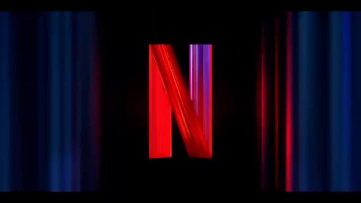 Se acaba de estrenar en Netflix y ya se convirtió en la comedia romántica favorita de varias generaciones