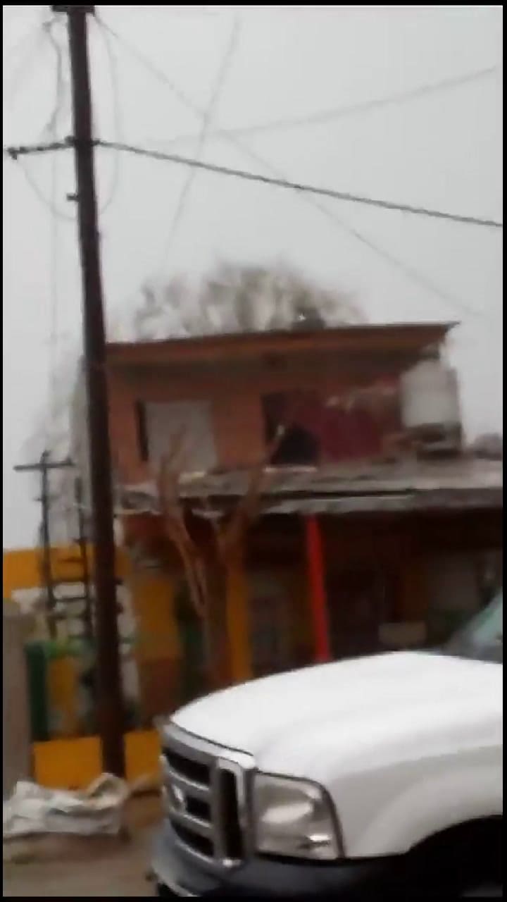 Se voló el techo de una casa en construcción en Berazategui por las fuertes lluvias en Buenos Aires