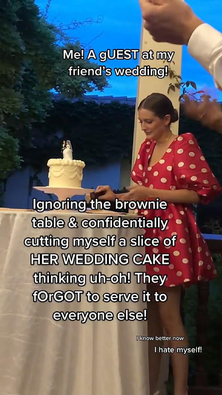 El terrible error de una invitada de boda que cortó la torta antes que los novios