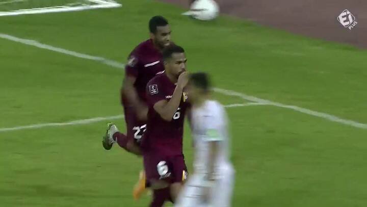 El gol de Venezuela anulado por el VAR (Venezuela-Paraguay)