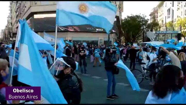 En el Obelisco empezaban a congregarse manifestantes