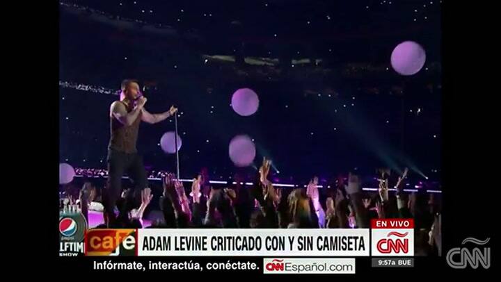Polémica y burlas por el show de Maroon 5 en el Super Bowl - Fuente: Reuters