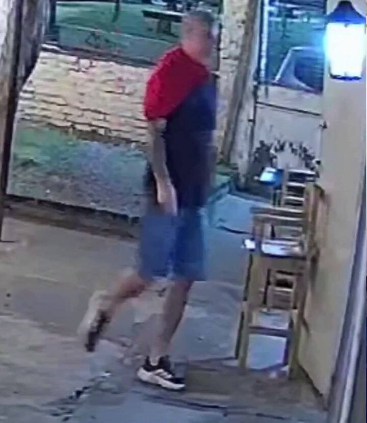 Los escracharon porque se fueron sin pagar de una parrilla pero volvieron y hasta dejaron propina