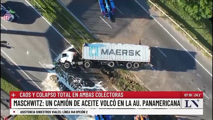 Corte total en Panamericana por un camion que volco y derramo aceite