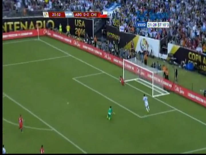 Higuaín desperdició una oportunidad clara