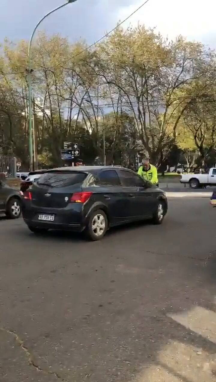 Mar del Plata mujer doble fila