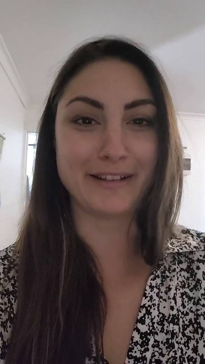 Una tiktoker se encontró con su habitación repleta de basura